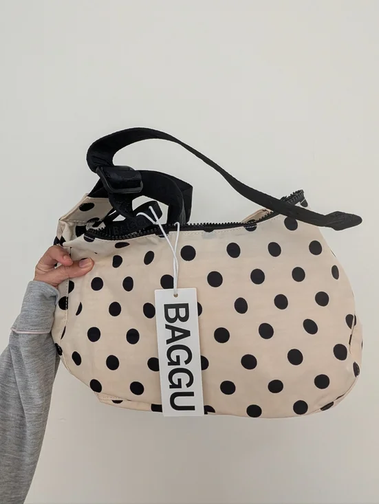 Baggu X UO Polka Dot Cream Medium Crescent Bag - Picture 4 of 6